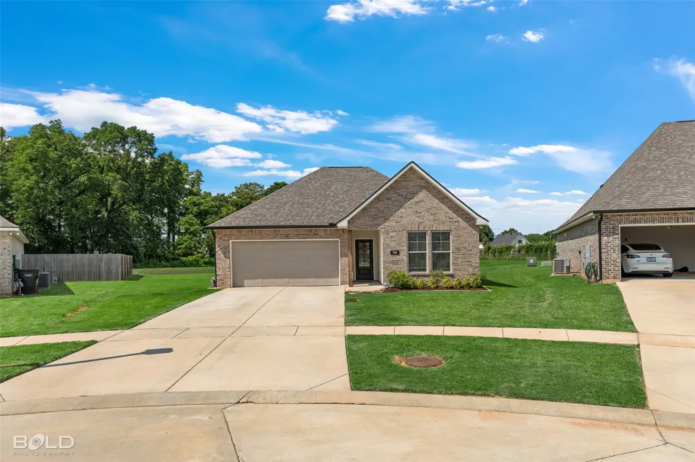 784 Crozier Drive Bossier City, LA 71111