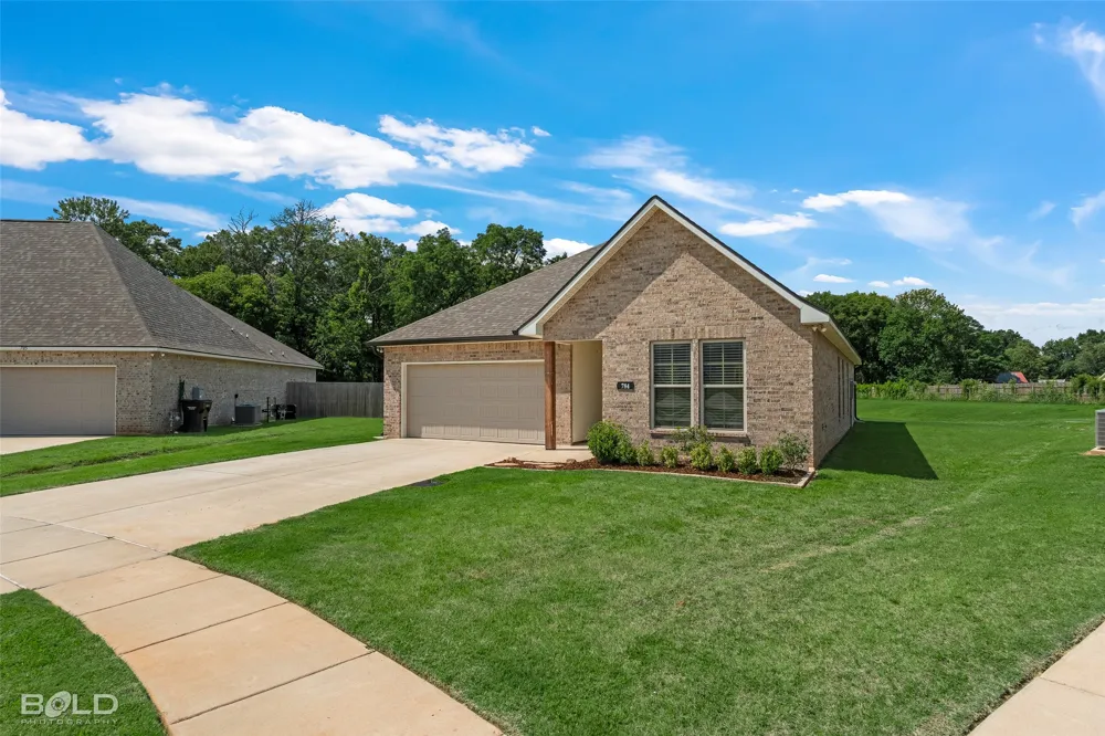 784 Crozier Drive Bossier City, LA 71111