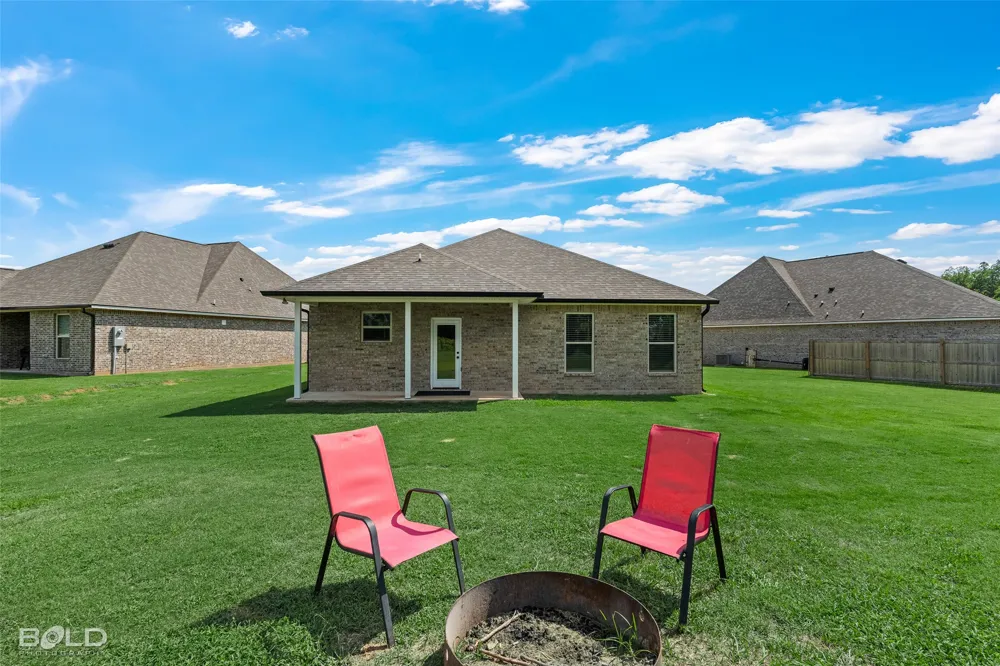 784 Crozier Drive Bossier City, LA 71111