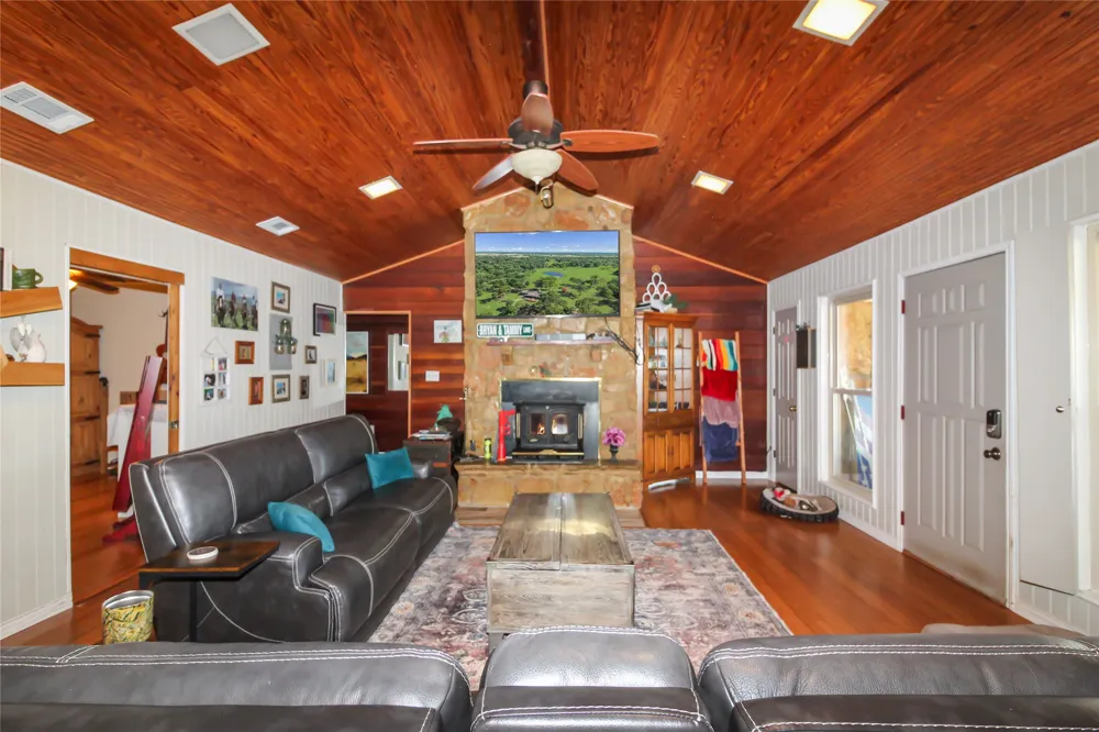 1001 Sandy Ridge Road Scurry, TX 75158