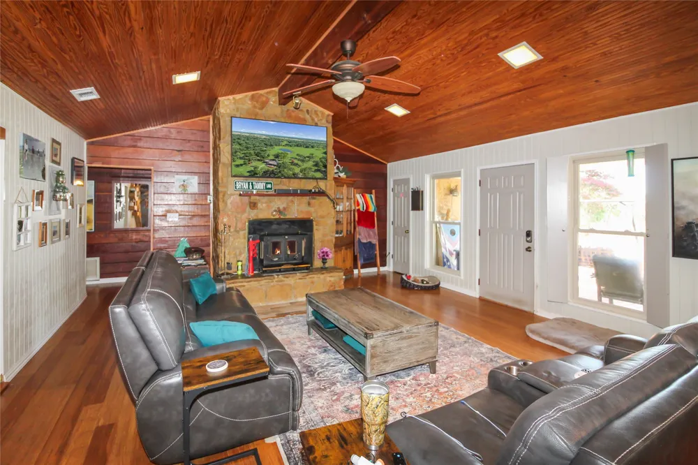 1001 Sandy Ridge Road Scurry, TX 75158