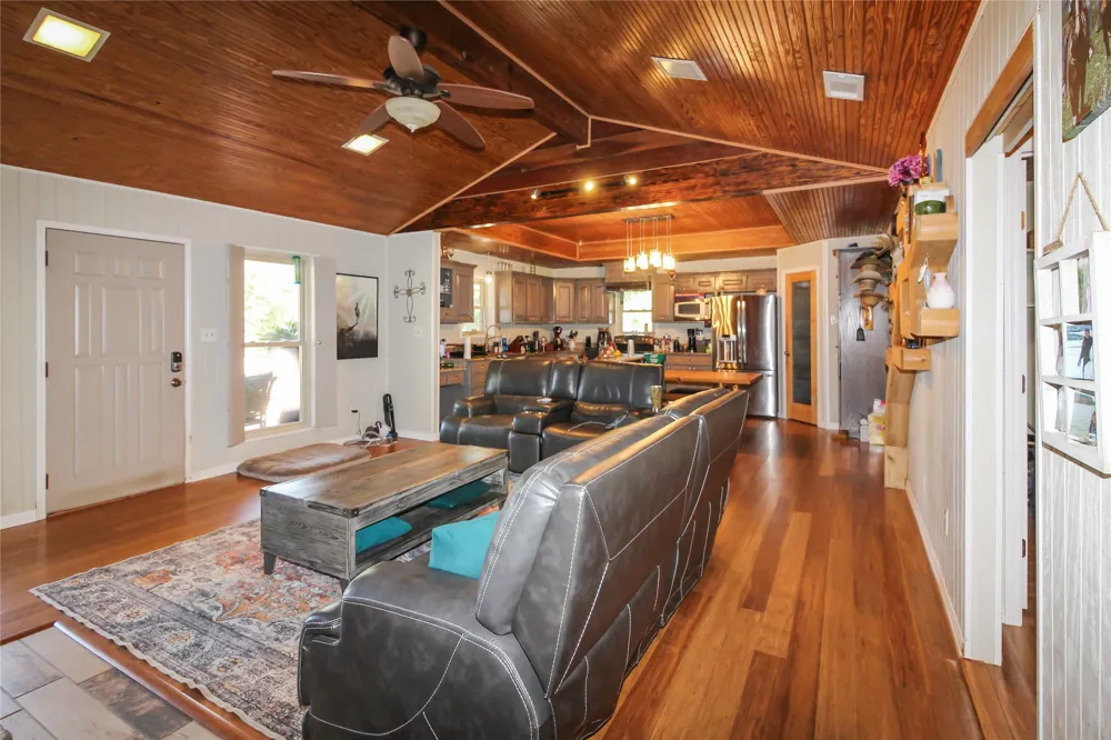 1001 Sandy Ridge Road Scurry, TX 75158