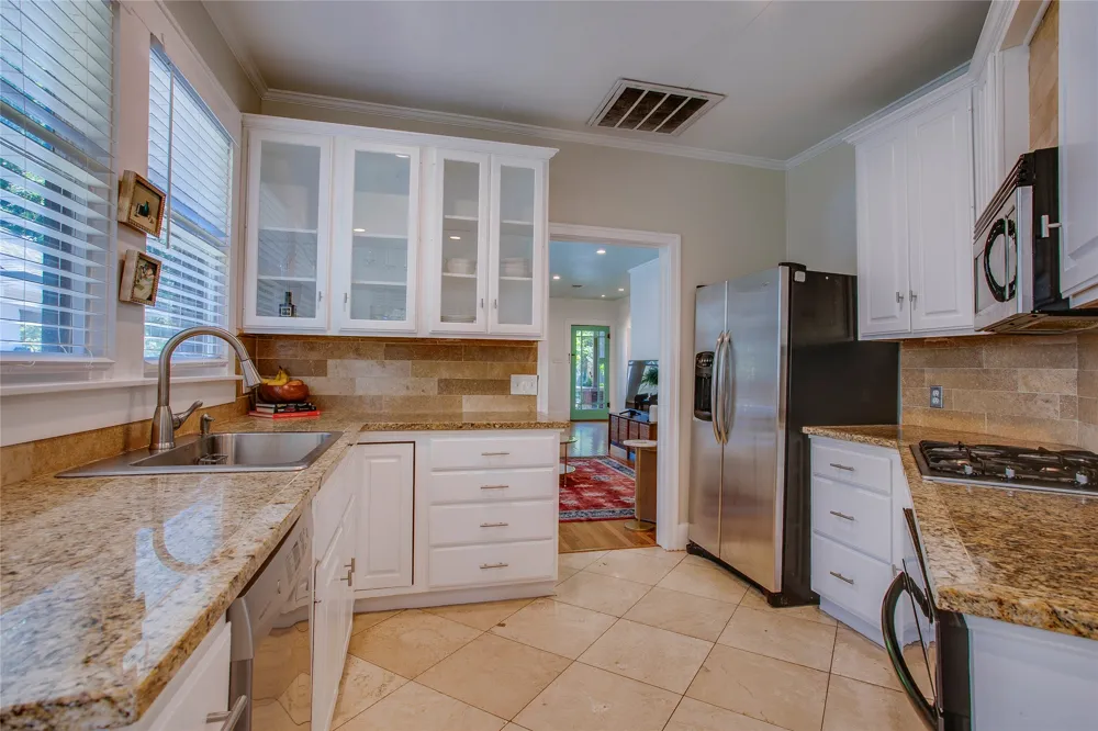 623 Montclair Avenue Dallas, TX 75208