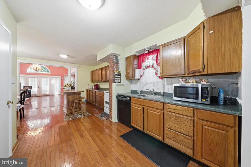 6600 LIVINGSTON ROAD Oxon Hill, MD 20745
