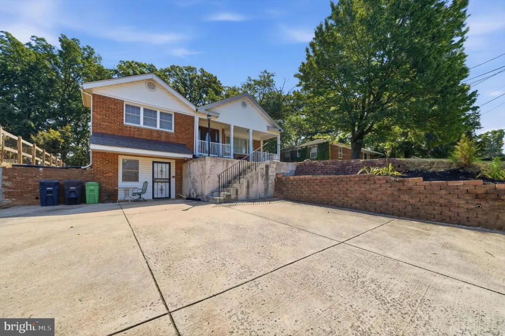 6600 LIVINGSTON ROAD Oxon Hill, MD 20745