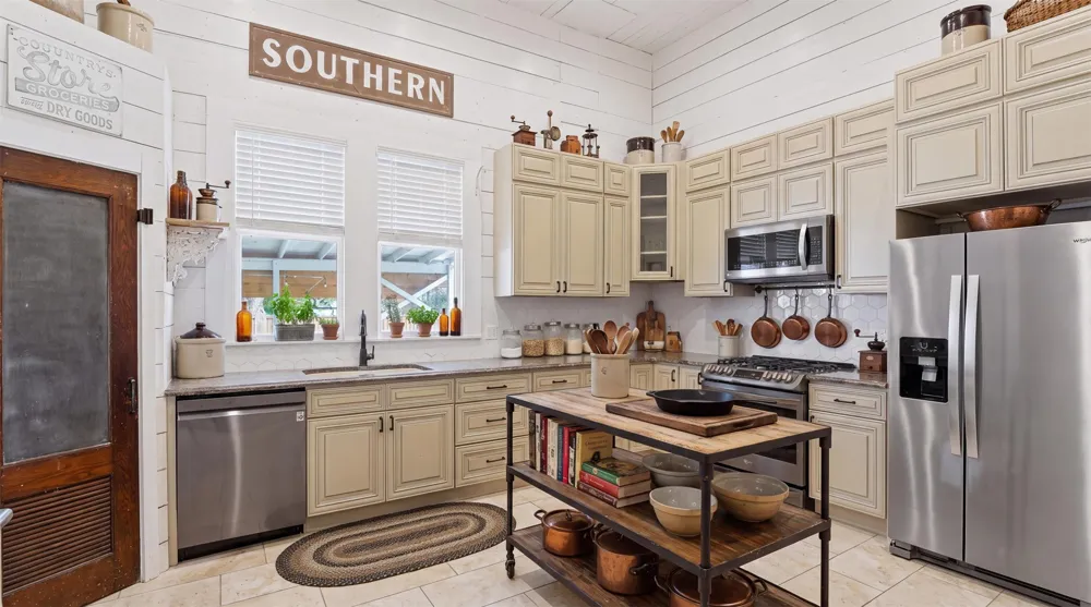 604 Saint Michael Street Gonzales, TX 78629
