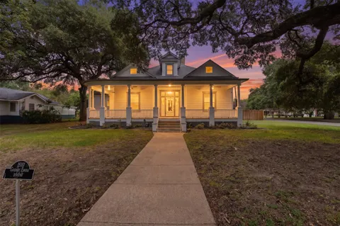 604 Saint Michael Street
