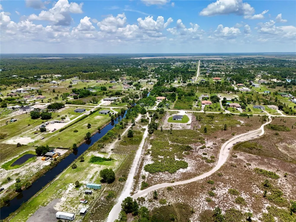 60th Ave NE Naples, FL 34120