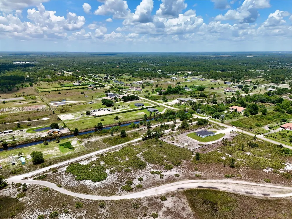60th Ave NE Naples, FL 34120
