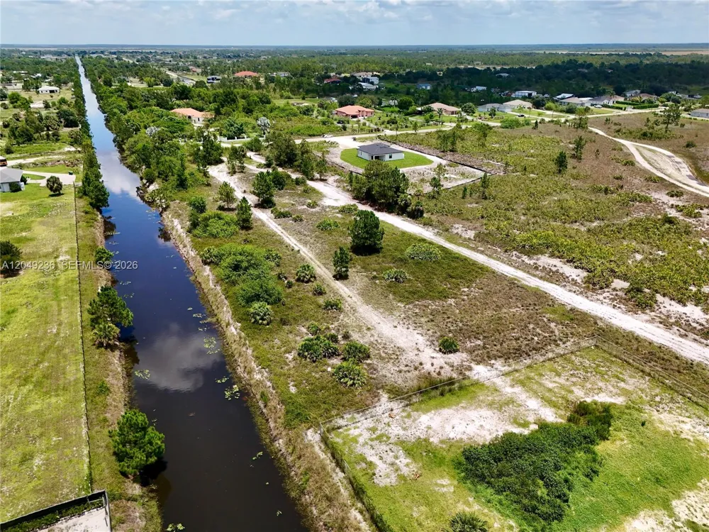 60th Ave NE Naples, FL 34120