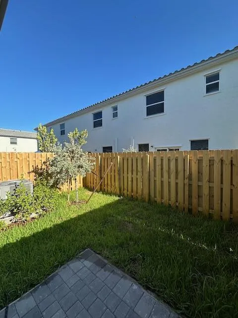 1154 SE 2 STREET Florida City, FL 33034