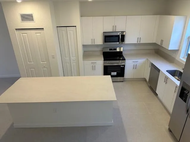 1154 SE 2 STREET Florida City, FL 33034
