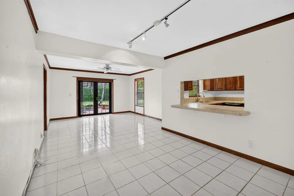 2060 Tropic Isle Lauderdale By The Sea, FL 33062