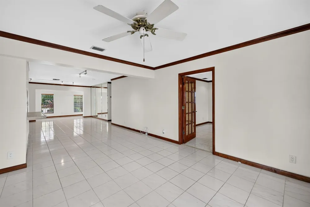 2060 Tropic Isle Lauderdale By The Sea, FL 33062