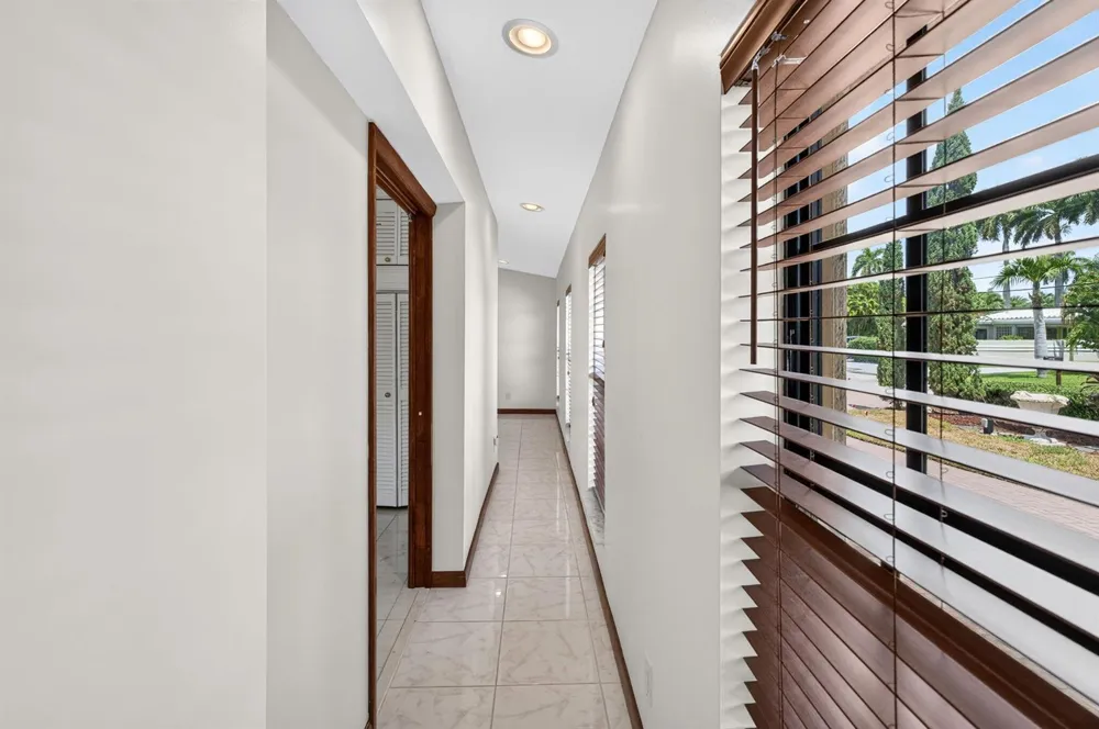2060 Tropic Isle Lauderdale By The Sea, FL 33062