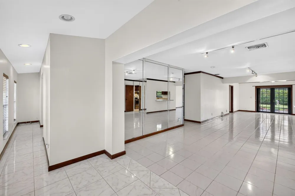 2060 Tropic Isle Lauderdale By The Sea, FL 33062