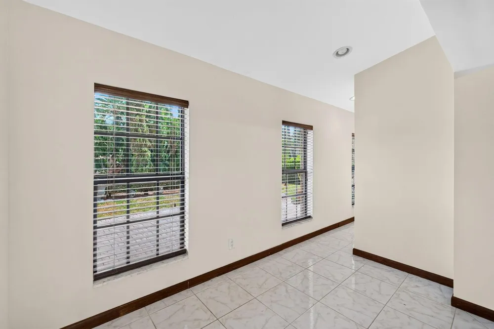 2060 Tropic Isle Lauderdale By The Sea, FL 33062
