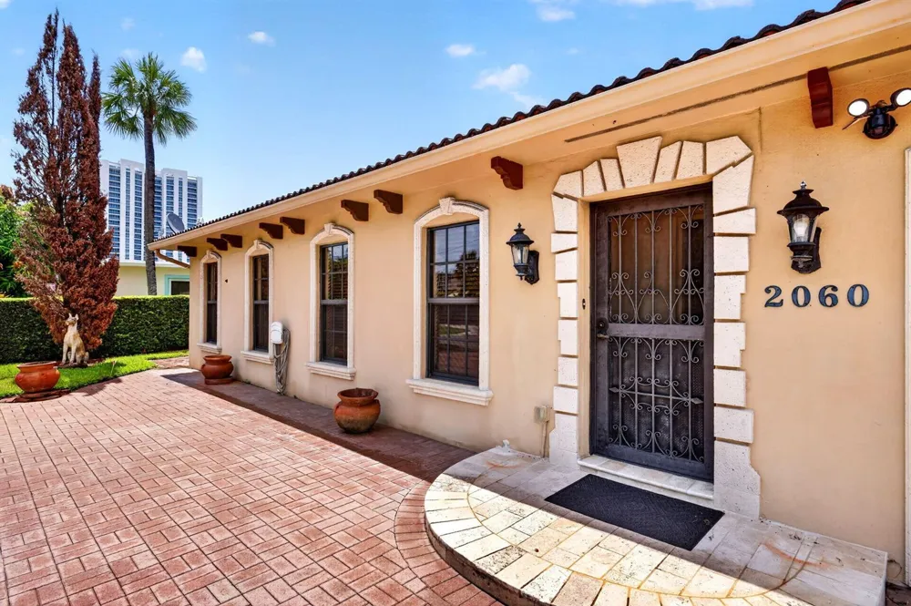 2060 Tropic Isle Lauderdale By The Sea, FL 33062