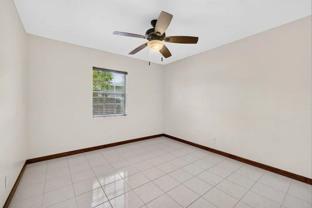 2060 Tropic Isle Lauderdale By The Sea, FL 33062