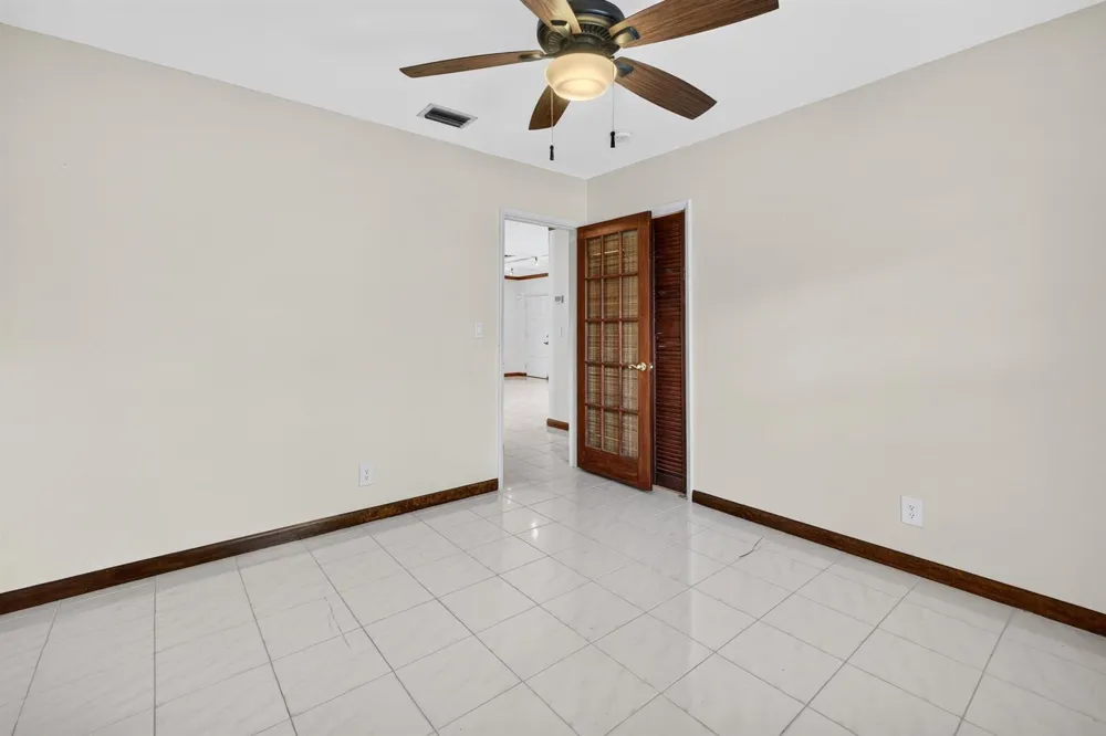 2060 Tropic Isle Lauderdale By The Sea, FL 33062