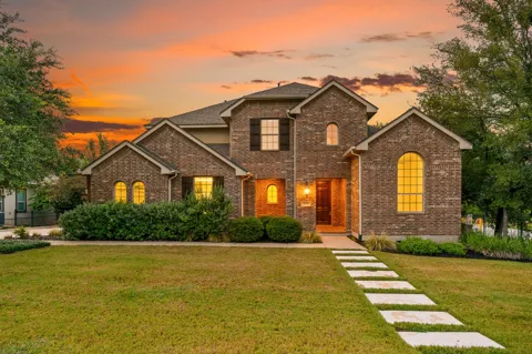 2201 Quarry Loop