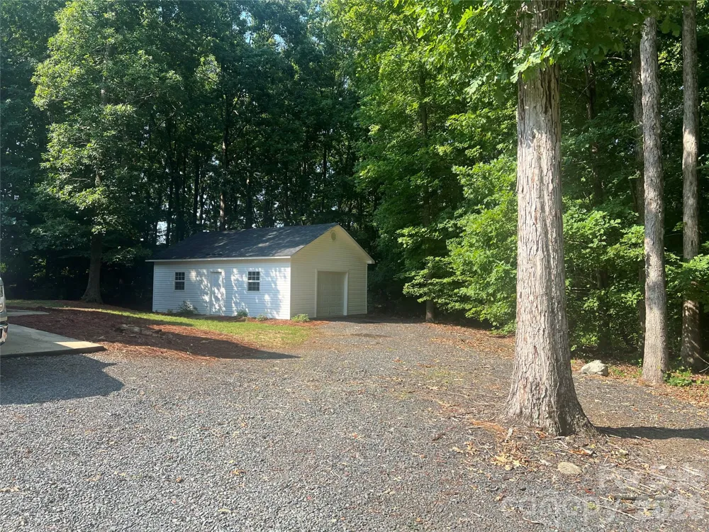 245 Jermane Road New London, NC 28127