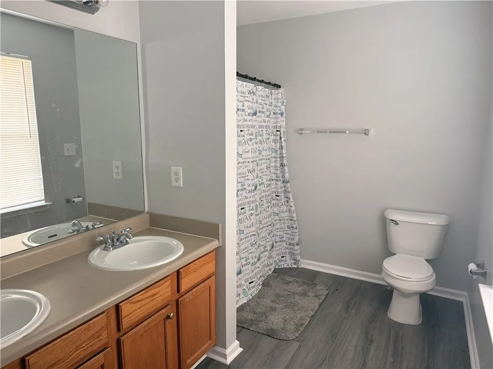 6229 Hickory Lane Circle Union City, GA 30291