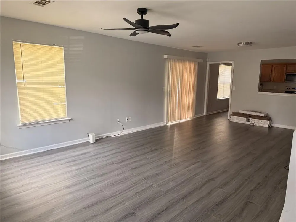 6229 Hickory Lane Circle Union City, GA 30291