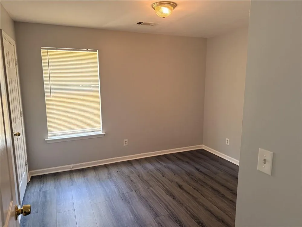 6229 Hickory Lane Circle Union City, GA 30291