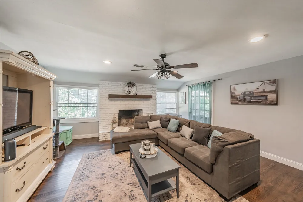 3209 Crites Street Richland Hills, TX 76118