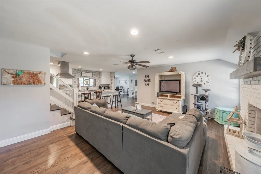 3209 Crites Street Richland Hills, TX 76118