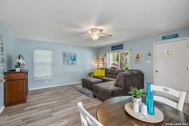 806 CLEN OAK PKWY Burnet, TX 78611