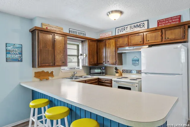 806 CLEN OAK PKWY Burnet, TX 78611