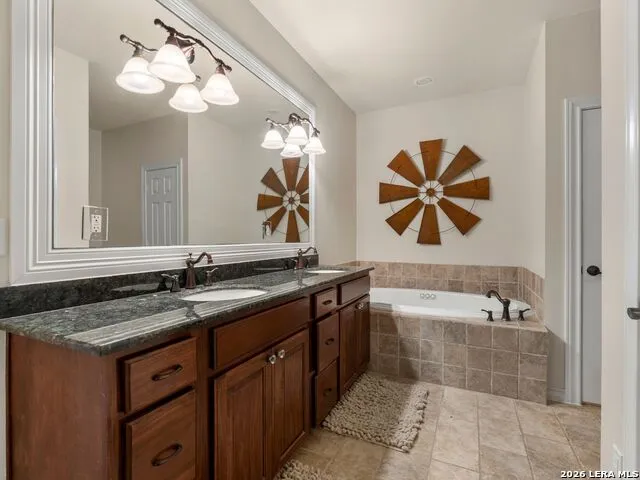 1033 Gruene Rd New Braunfels, TX 78130