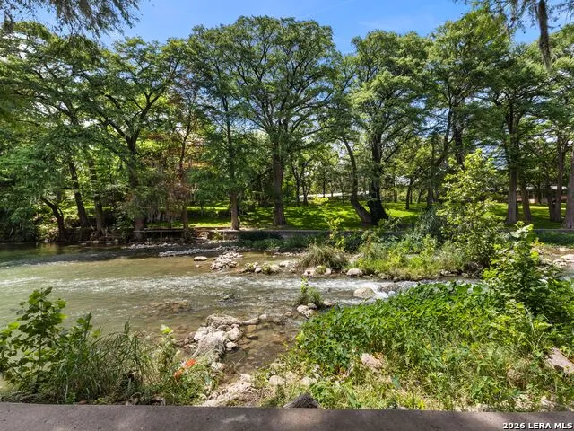 1033 Gruene Rd New Braunfels, TX 78130