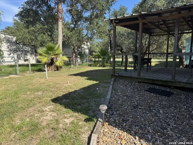 604 Steart St Rockport, TX 78382