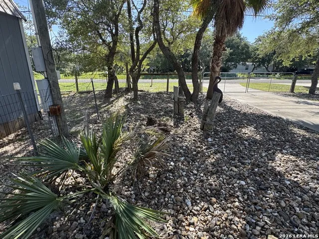 604 Steart St Rockport, TX 78382