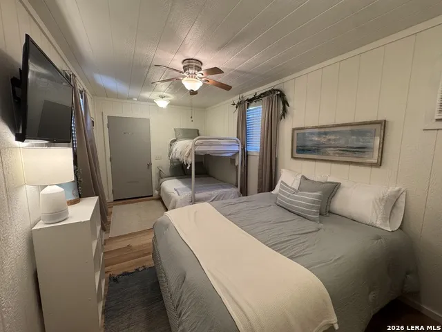 604 Steart St Rockport, TX 78382