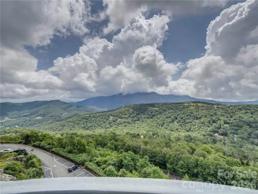 303 Sugar Top Drive #2716 Sugar Mountain, NC 28604