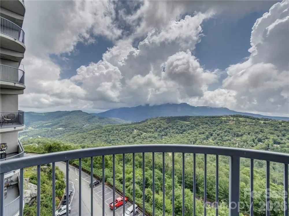 303 Sugar Top Drive #2716 Sugar Mountain, NC 28604