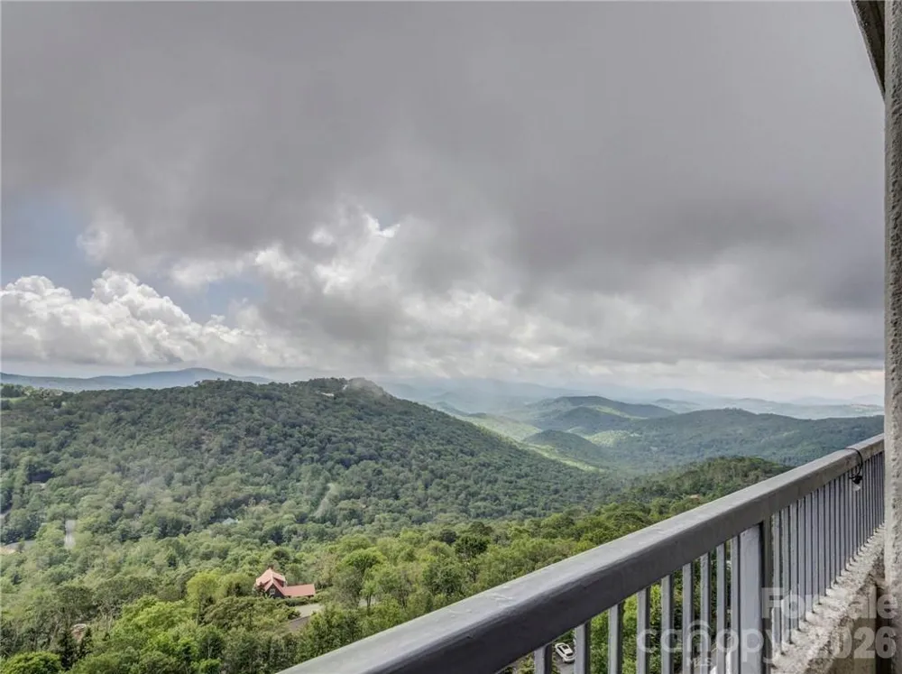 303 Sugar Top Drive #2816 Sugar Mountain, NC 28604