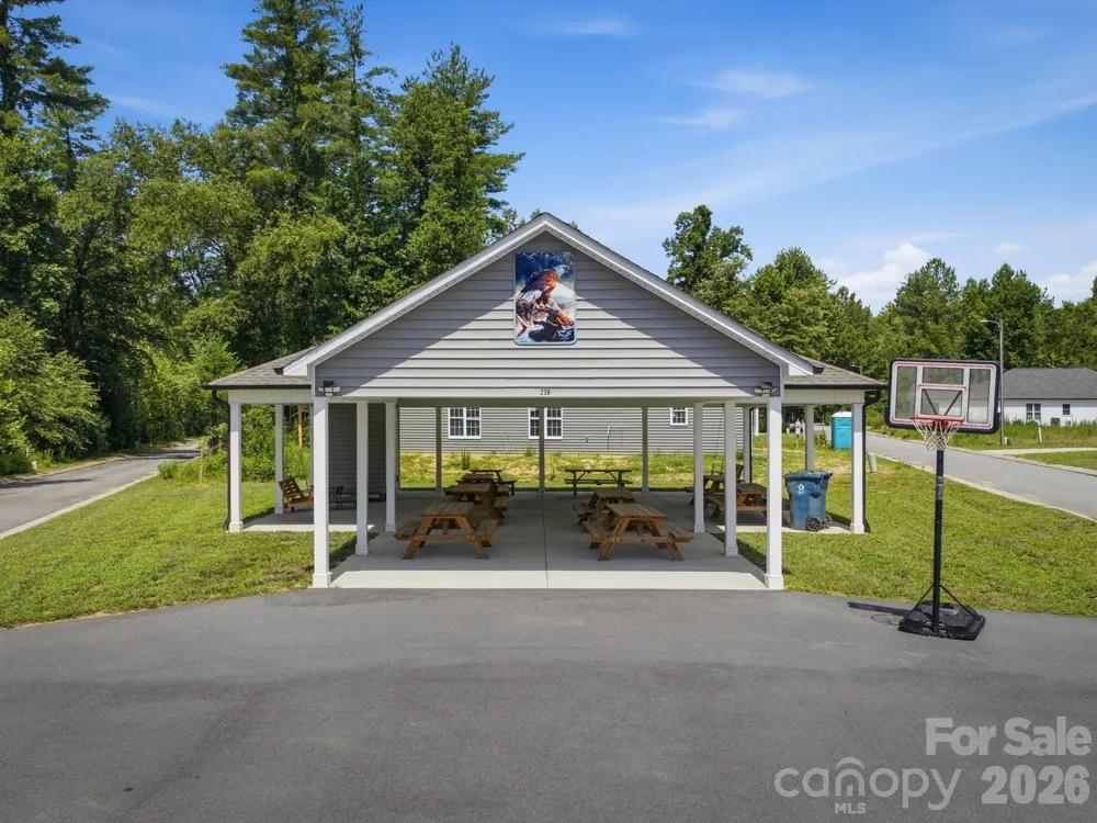196 Eagles Landing #31 Morganton, NC 28655