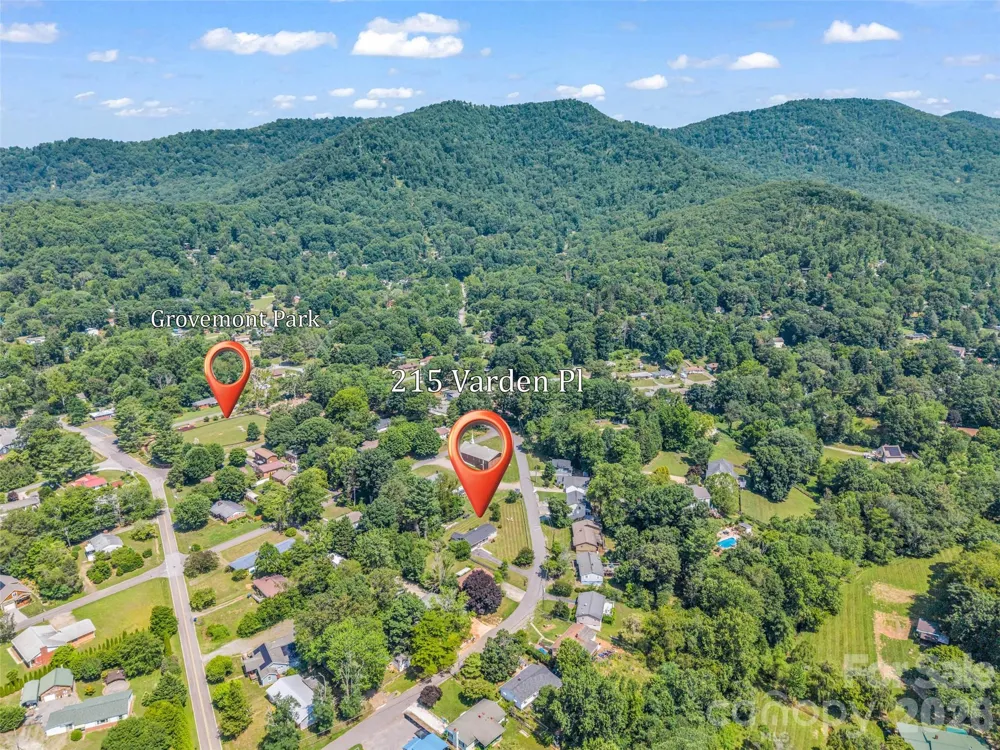 215 Varden Place Swannanoa, NC 28778