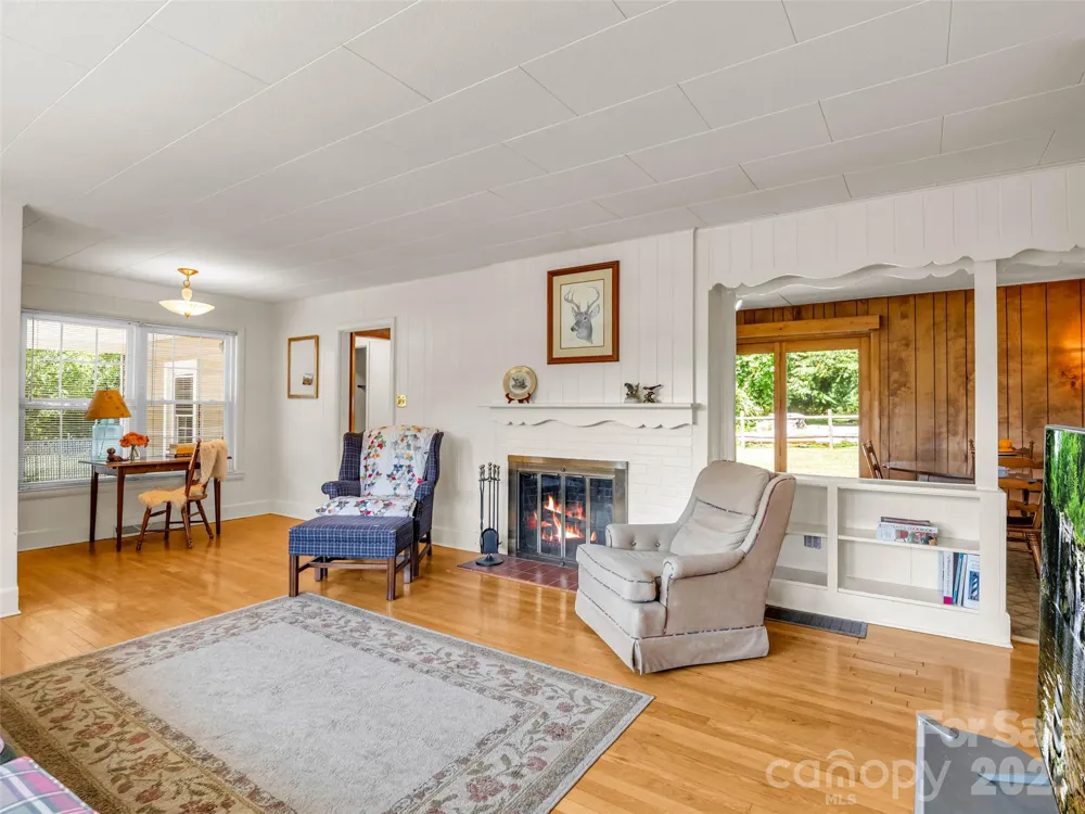 215 Varden Place Swannanoa, NC 28778