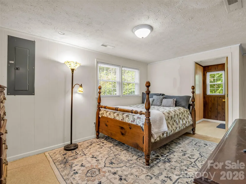 215 Varden Place Swannanoa, NC 28778