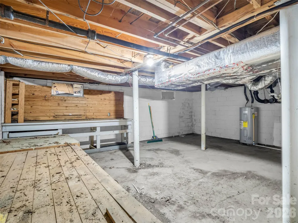 215 Varden Place Swannanoa, NC 28778