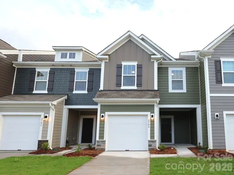 2704 Yeager Drive NW