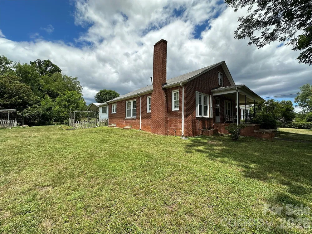 502 Connelly Springs Road SW Lenoir, NC 28645