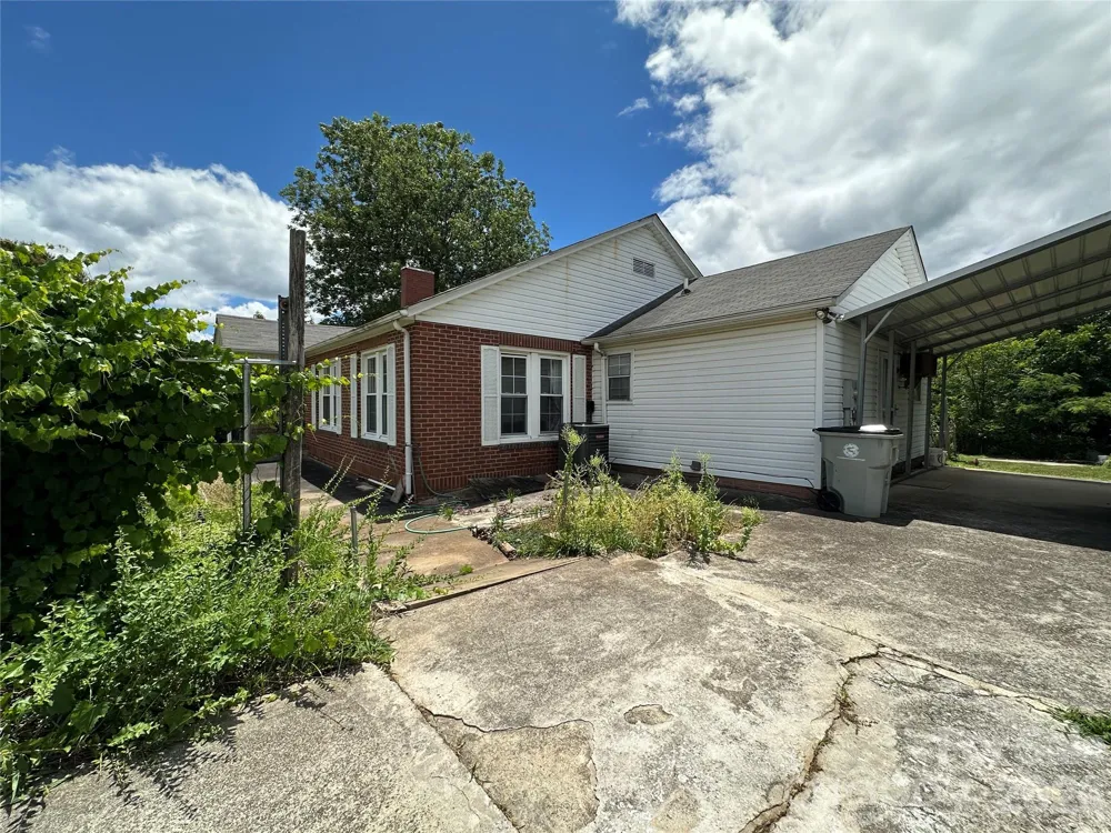 502 Connelly Springs Road SW Lenoir, NC 28645