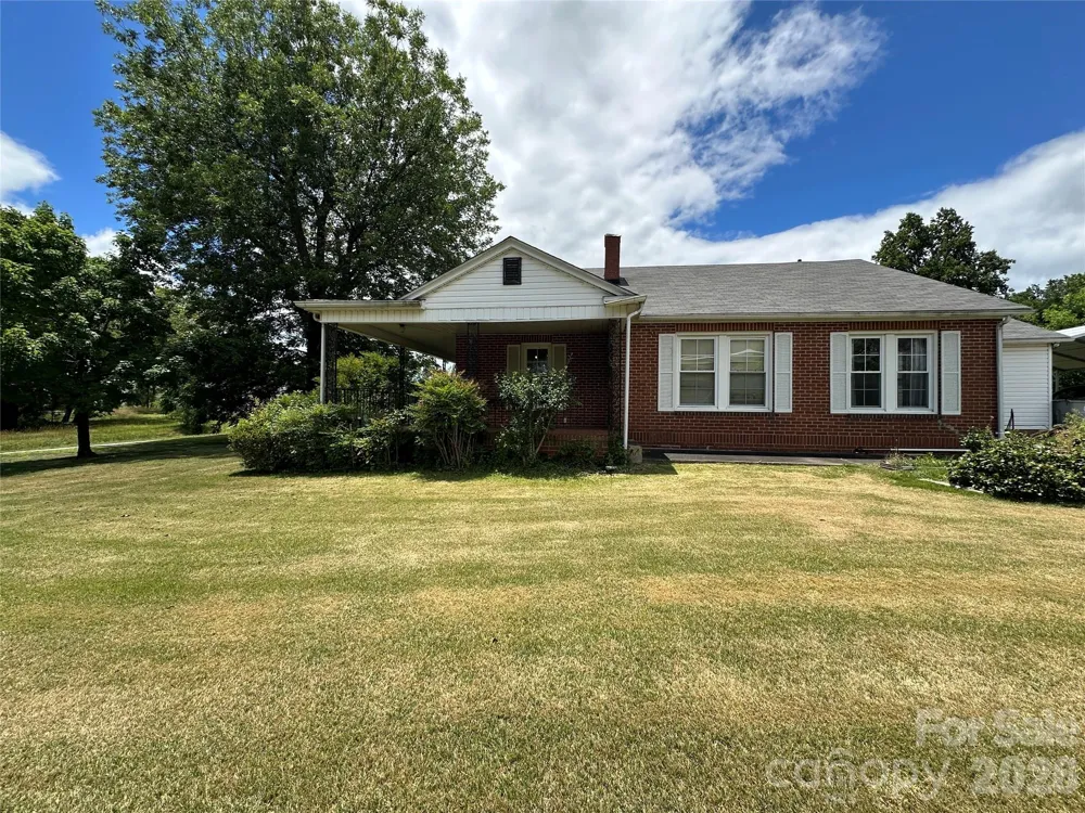 502 Connelly Springs Road SW Lenoir, NC 28645